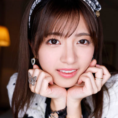 根尾あかり